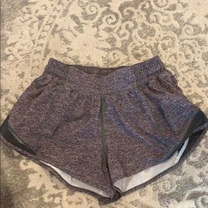 Lululemon Hotty Hot Short *2.5”